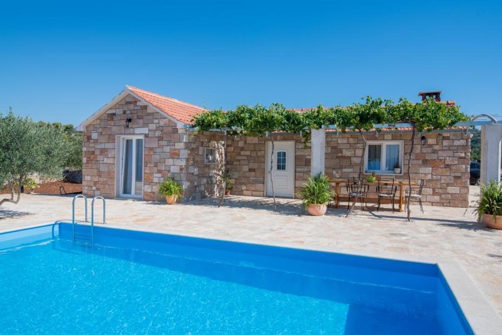 Holiday Home My Summer House Supetar Εξωτερικό φωτογραφία